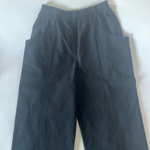 Elizabeth Suzann pants, cropped (21” inseam). Black. 100% heavy cotton